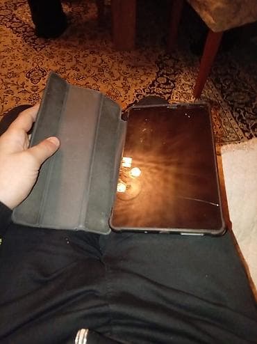 note 5 pro: Planşet (şəkillərdə göstərilib) - Korpus: metal arxa panel, tünd rəng — 3