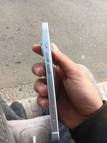 telefon zengleri 2024: IPhone 15, Ağ, Face ID — 6