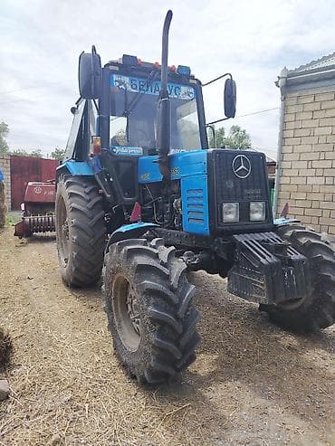 Belarus 892 traktor - Güclü 4x4 universal kənd təsərrüfatı traktoru -
