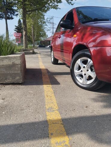 Digər nəqliyyat: VAZ (LADA) Kalina: 1.6 l | 2005 km Sedan — 3