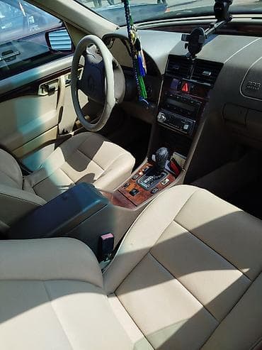 priora diskleri: Mercedes-Benz C-Class: 2.2 l | 1995 il Sedan — 7