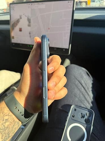 mac pro: IPhone 17 Pro, Mavi — 2