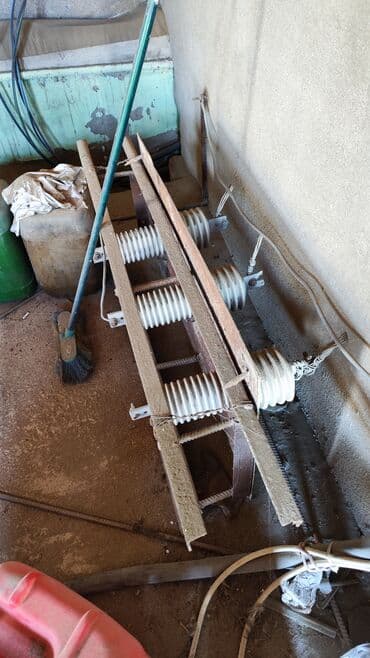 купить стабилизатор для телефона: Transformator. Ukrayna 100 kvanın korpusu üzərinə yığılıb. Yerli — 4