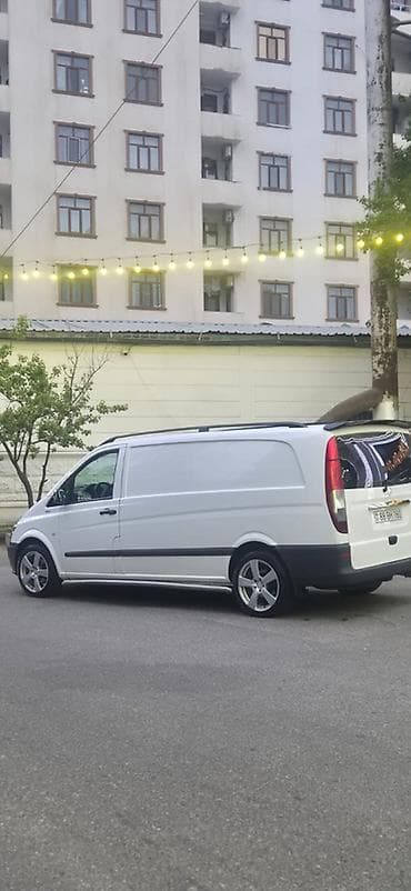 kreditle satilan ford transit: Mercedes-Benz Vito: 2.2 l | 2010 il Van body type — 5