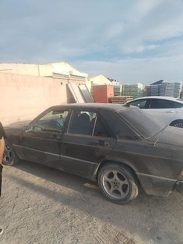 mersedes 211: Mercedes-Benz 190 (W201) sedan 1.8 mexanika oz adimdi, tecili satilir — 2