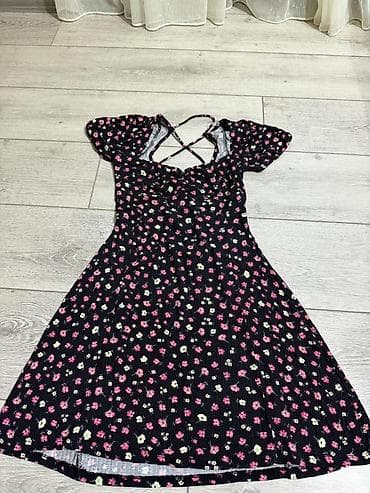 bağlı sandallar: Gündəlik don, Midi, Bershka, M — 1