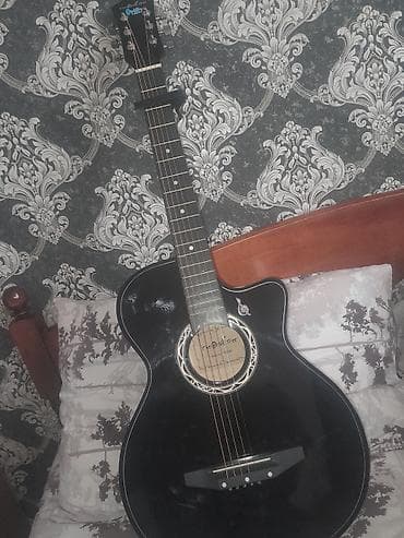 gips baş: Akustik gitara, 6 sim — 2