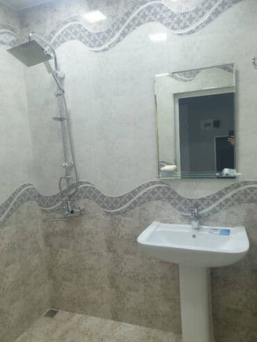 əhmədlidə ucuz kirayə evlər: Əhmədli metrosunun yaxınlığında 9 mertebeli binanın 5-ci mərtəbəsində — 7