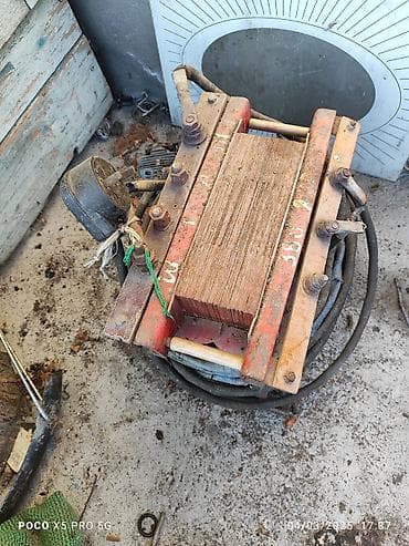 elektrikli ot bicen: Sənaye tipli qaynaq transformatoru - Güclü metal nüvə və mis sarğılı — 2