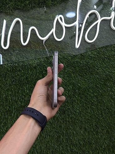 philips xenium 9@9d: IPhone 15 Pro, 128 GB, Natural Titanium, Simsiz şarj, Face ID — 3