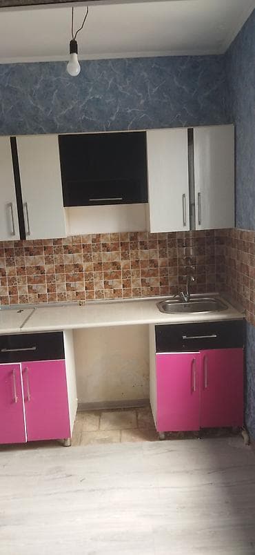 karavan satışları: Xırdalnda mərkəzə yaxın yol kənarı obyektə yararlı 2 otaqlı tam — 5