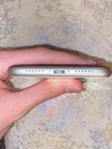 iphone mingəçevir: IPhone 11, Ağ, Face ID — 5