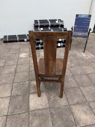 Taxta oturacaq - Material: tam ağac (kütləvi taxta), təbii