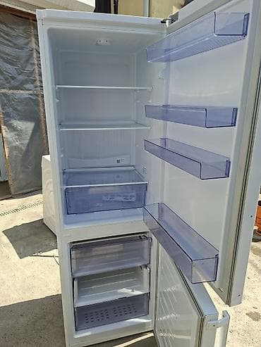 ağ qulaq: İşlənmiş 2 qapılı Beko Soyuducu Satılır, rəng - Ağ — 2