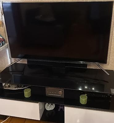 Televizor Samsung LED ekran 50" 4K (3840x2160)