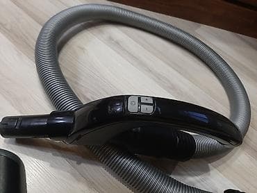 classi: Tozsoran Samsung SC885B Xüsusiyyətlər: Çəkisi 8,2 kq Güc istehlakı — 3