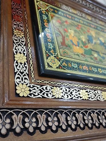 Miniatür tablo – əl işi, oyma çərçivə ilə - Kompozisiya: Şərq