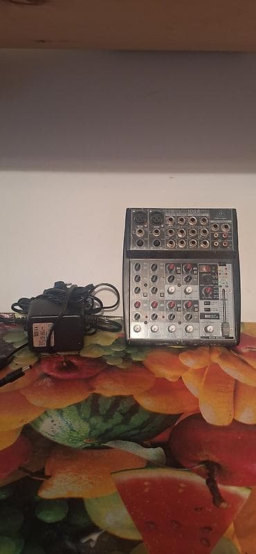 behringer: Behringer Xenyx 1002FX kompakt mikser - 10 girişli analoq mikser: 2 — 1