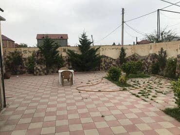 qaracuxurda ev: 10 kv. m, 3 otaqlı — 2