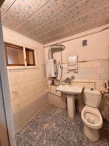 4 otaq: Bleceri qesebesinde Plosad ve 300 nomreli mektebin yninda 4 mertebeli — 8