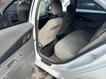 niva oturacaqlar: Chevrolet Cobalt: 1.6 l | 2024 il 120000 km Sedan — 10