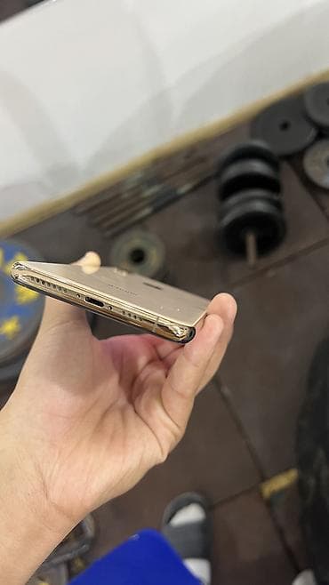 telofo: IPhone Xs Max, 64 GB, Qızılı, Face ID — 6
