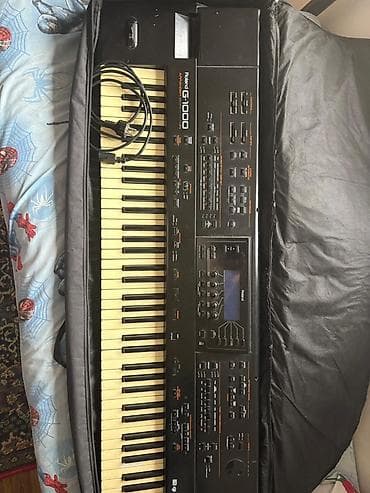 Синтезаторы: Синтезатор, Roland, Б/у, Бесплатная доставка — 1
