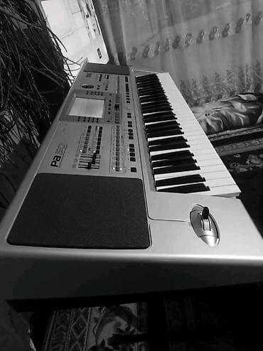 Синтезатор, Korg — 1