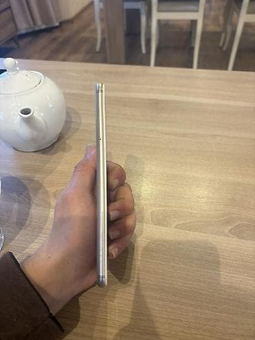 xiaomi mi a2 lite islenmis: Xiaomi Mi A2, 64 GB — 4