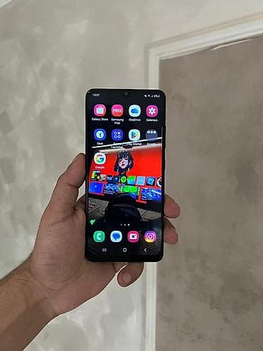 1 saat limitsiz internet: Samsung Galaxy A32, 128 GB, rəng - Qara, Barmaq izi, Face ID — 10