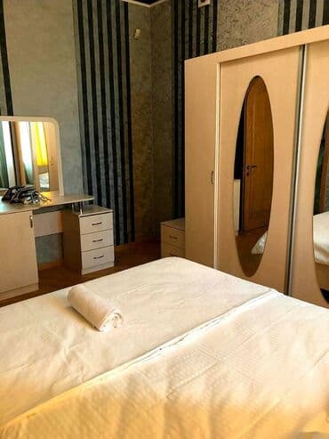 yeni evlər: 500 kv. m, 7 otaqlı — 14