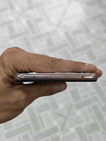Xiaomi Mi 11 Lite, цвет - Розовый, 
 Отпечаток пальца — 5