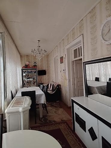 ucuz ev satilir: Yeni yenravan qesebesi 6 sot torpaq 2 metebe (köhne tikili ) 1 ci — 2