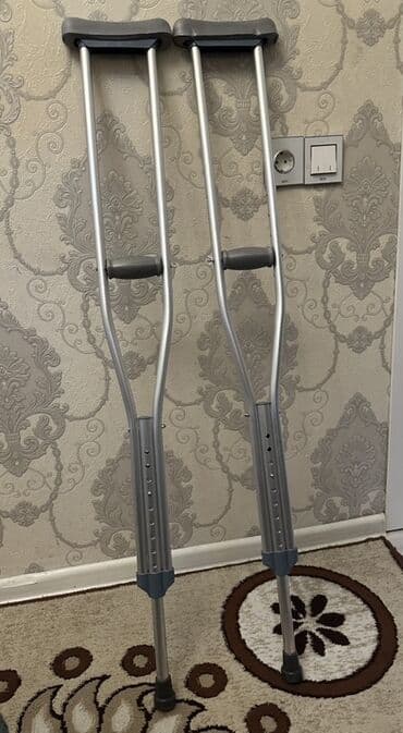 Məhsul: qoltuqağacı (cüt) Tezedir ishlenmeyib - Material: yüngül və