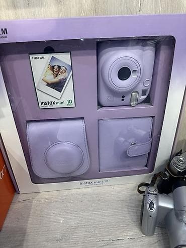 et ceken: Fujifilm Instax Mini 12 hədiyyə dəsti – bənövşəyi rəng. Dəst tərkibi — 1