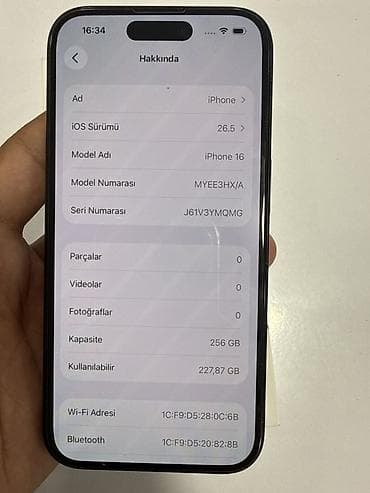 IPhone 16, 256 GB, Qara, Zəmanət, Simsiz şarj, Face ID lalafo.az -da IPhone 16, 256 GB, Qara, Zəmanət, Simsiz şarj, Face ID