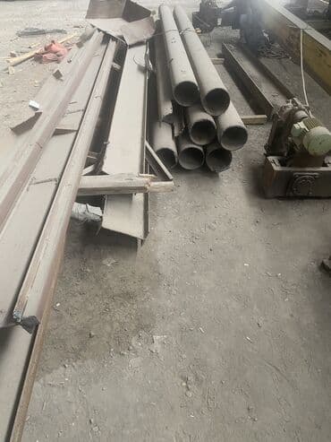 şlaqbaum pultu: Tam işlək vəziyyətdədir. 2-3 ton arası qaldirma gücü olan bolqar — 3