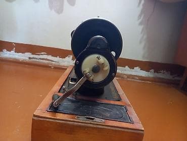 usb flash kart: Salam. Qədimi Tikiş Maşını satılır. Real alıcıya endirim var. Ətraflı — 5