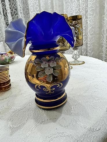 Bir vaza, Bogem şüşəsi