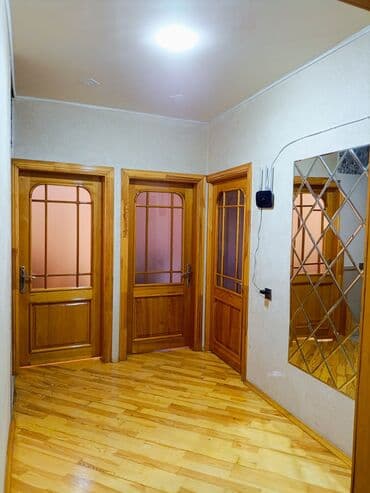 evler satiq: Баку, Старый Гюняшли, 3 комнаты, Вторичка, м. Ахмедлы, 70 м² — 2