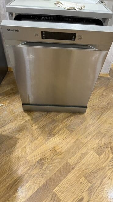 quraşdırılan qabyuyan: Посудомойка Samsung, Полногабаритная (60 см), Встраиваемая — 2