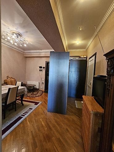 modul tipli ev: Uzunmüddətli Kirayə verilir. Yeni tikilidir. Biri Yük biri Sərnişin — 7