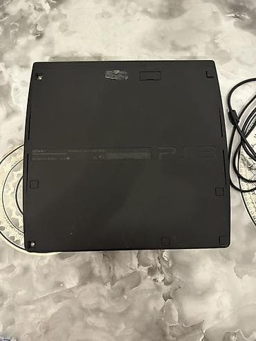 ps3 ps4: Sony PlayStation 3 Slim (model CECH-2508B) Komplekt: - PS3 Slim — 3