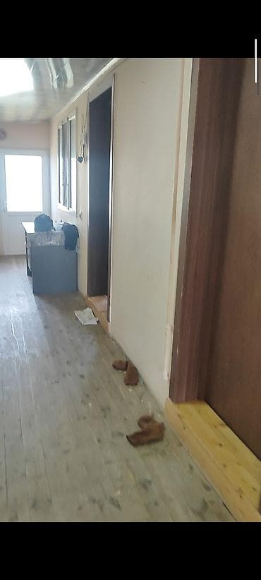 3 otaqlı: Xırdalanda,Mədrəsə dayanacağının və Xırdalan dəmiryolu stansiyasinin — 3