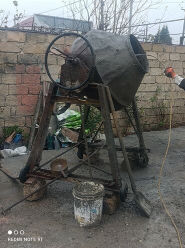 1 kub beton nece kvadratdir: Beton qarisdiran
1 tonluq — 1