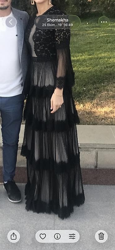 mingecevir qizil instagram: Her biri 40-42 razmerdir.1-defe geyinilib her biri.Hamısı 100-azn — 2