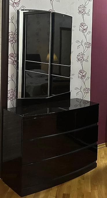 tumbuçka: İkinəfərlik çarpayı, 2 tumba — 8