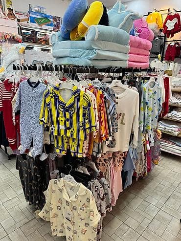 2 eded vitrin birlikdə 250 AZN satılır ünvan Novxanı ✨ Pərvin ✅ 0101 — 3