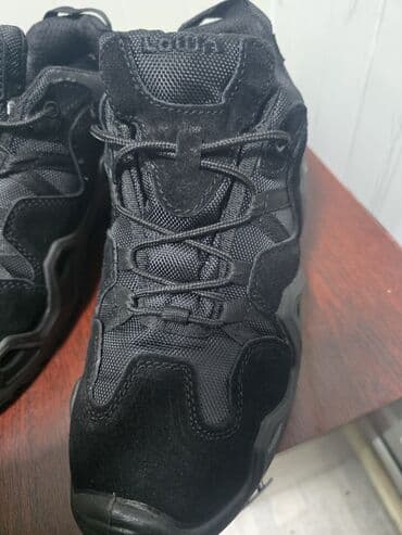 Səndəl və şəp-şüplər: LOWA kişi idman/trekkinq ayaqqabısı - Brend/model: LOWA (etiketdə — 3