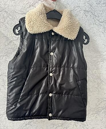 ust geyimleri: Zara model godekce.Ideal veziyyetdedir yeniden secilmir. 1-2 defe — 2